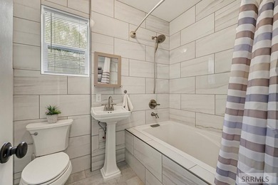 Luxury Waterfront Living with Acreage & Exceptional Custom - photo 47