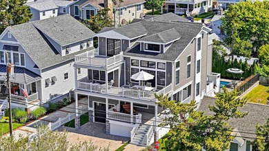 Experience the best of Avalon living in this exceptional - photo 1