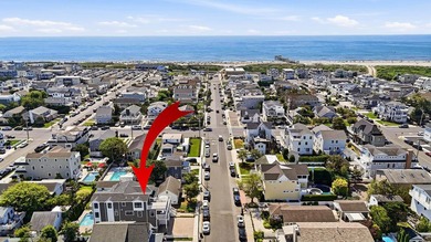 Experience the best of Avalon living in this exceptional - photo 2