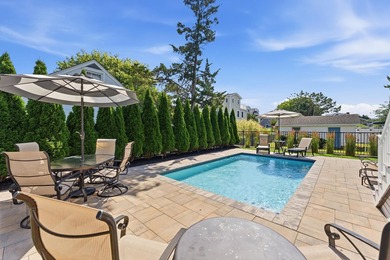 Experience the best of Avalon living in this exceptional - photo 4