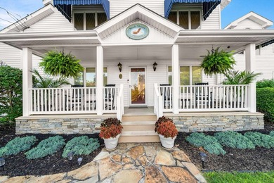 Welcome to a truly exceptional bayfront residence at 5 Delaware - photo 2