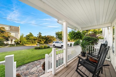 Welcome to a truly exceptional bayfront residence at 5 Delaware - photo 3