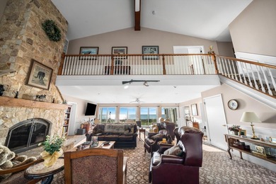 Welcome to a truly exceptional bayfront residence at 5 Delaware - photo 4
