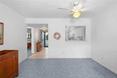 Delightful 2 Bed/ 2 Bath, close to the Main North Pool - photo 16