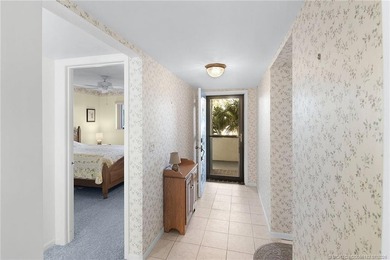 Delightful 2 Bed/ 2 Bath, close to the Main North Pool - photo 18