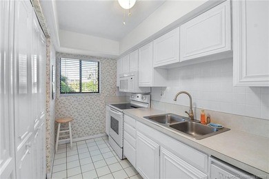 Delightful 2 Bed/ 2 Bath, close to the Main North Pool - photo 20