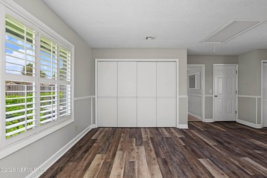 Welcome to Isle of Palms, a highly sought-after Jacksonville - photo 29