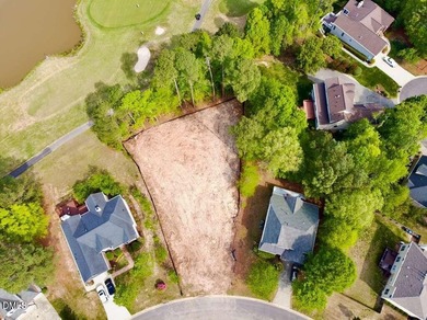 Positioned on a quiet cul-de-sac in the highly sought-after - photo 3