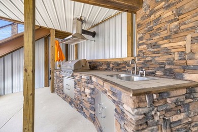 Experience the perfect intersection of rugged Upstate beauty and - photo 34