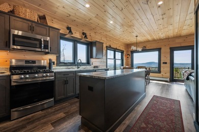 Experience mountain living at its finest in this stunning - photo 4