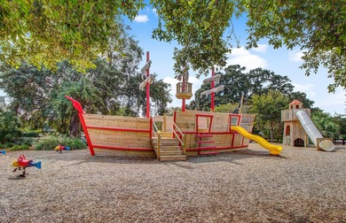 Overlooking the picturesque Frissel Park and The Wando River - photo 44