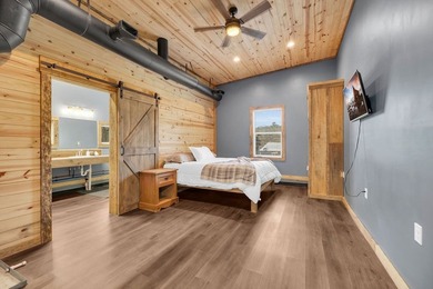 Experience the perfect intersection of rugged Upstate beauty and - photo 44