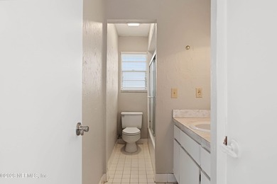 Welcome to Isle of Palms, a highly sought-after Jacksonville - photo 46