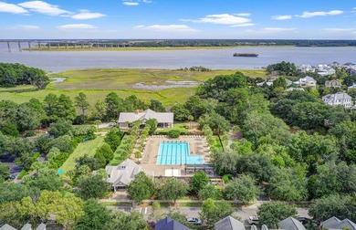 Overlooking the picturesque Frissel Park and The Wando River - photo 53
