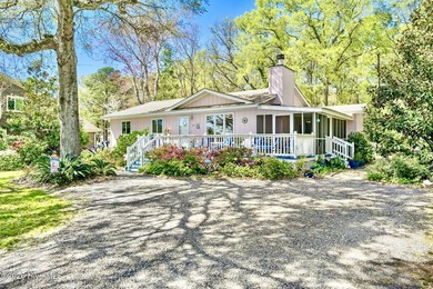 A cottage with a water view is on everyone's wish list--and this - photo 3