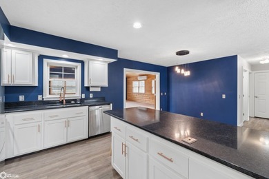 Beautiful 4-bedroom, 3-bath home located in the highly desirable - photo 13