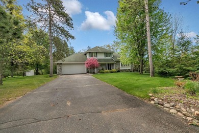 Welcome to your private retreat in The Woodlands of Livonia - photo 13