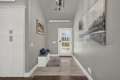 Newly built 3 bedroom 2.5 bath modern home located on the 6th - photo 6