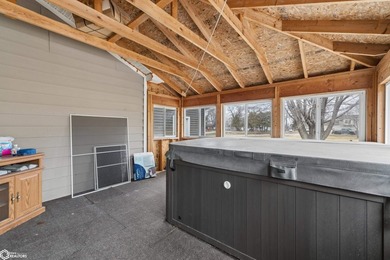 Beautiful 4-bedroom, 3-bath home located in the highly desirable - photo 23