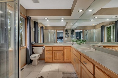 Welcome to your private retreat in The Woodlands of Livonia - photo 32