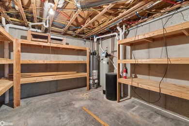 Beautiful 4-bedroom, 3-bath home located in the highly desirable - photo 36