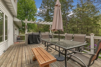 Welcome to your private retreat in The Woodlands of Livonia - photo 43