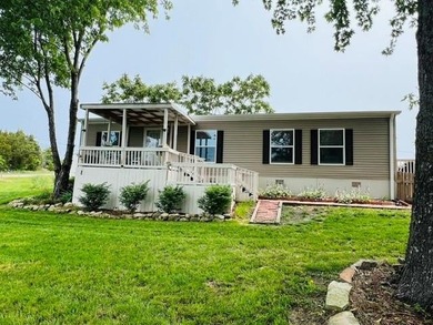 Pomme de Terre Lake Home Sale Pending in Wheatland Missouri