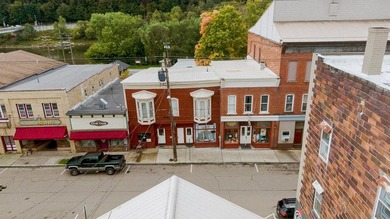 Unique Commercial and Residential Opportunity in the Heart of - photo 2