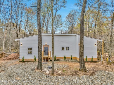New construction is calling! Welcome to this stunning 2025 - photo 4