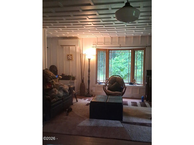 Beautiful 1920 farmhouse and acreage just waiting for your - photo 9