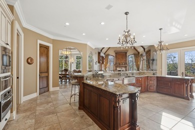 This exquisite custom beauty can be found in the gorgeous - photo 10