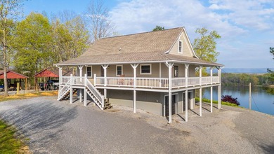 If you've been dreaming of life on the water, this Tennessee - photo 1