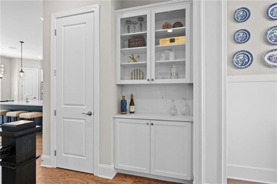 ONLY 5 MINUTES FROM GA400N! $10,000 BUYER BONUS ON THIS MOVE-IN - photo 18
