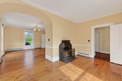 This beautiful 3,238 square foot c. 1832 Italianate sits in the - photo 10