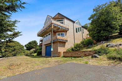SPECTACULAR OCEAN VIEW HOME IN DESIRABLE ROADS END! Enjoy - photo 3