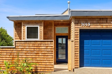 SPECTACULAR OCEAN VIEW HOME IN DESIRABLE ROADS END! Enjoy - photo 7