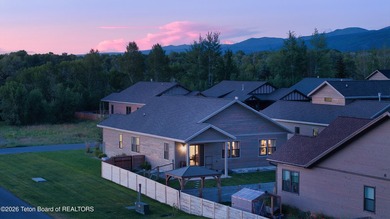 Impeccably furnished, beautifully maintained, and offered fully - photo 8