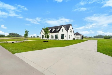 Welcome to the home that truly has it all. Nestled on 1.29 acres - photo 3