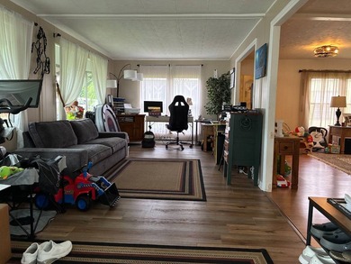 Beautifully maintained, partially furnished 2BR/2BA home located - photo 3
