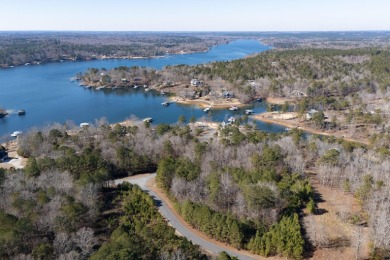 Desirable beautiful wooded level lot(2 acres) w/343' of water - photo 12