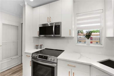 Beautifully renovated one-bedroom residence in Monterey Yacht & - photo 13