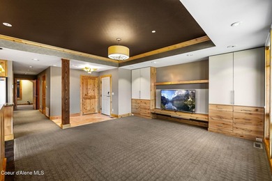 Main floor Marina Town Condo in the coveted Dover Bay - photo 6