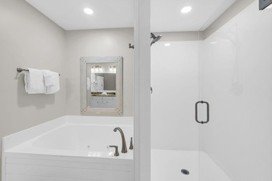 Welcome to this beautifully renovated, southwest-facing - photo 17