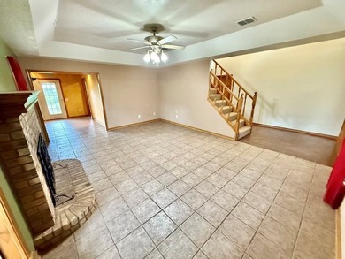 Stunning 3BR/2.5BA Two-Story Home in Hemphill, TX Prime Location - photo 17