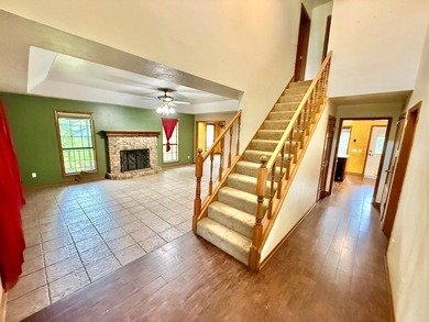 Stunning 3BR/2.5BA Two-Story Home in Hemphill, TX Prime Location - photo 18