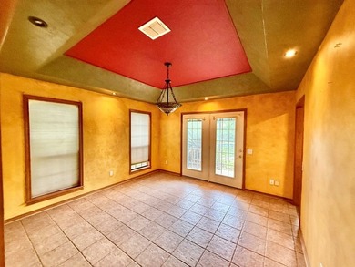 Stunning 3BR/2.5BA Two-Story Home in Hemphill, TX Prime Location - photo 21