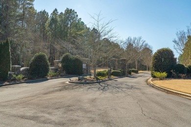 Desirable beautiful wooded level lot(2 acres) w/343' of water - photo 25