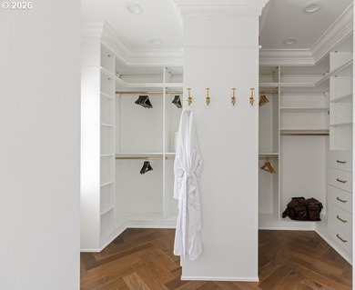 Cedarhurst is more than a residence. It is a turn-key lifestyle - photo 27