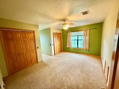 Stunning 3BR/2.5BA Two-Story Home in Hemphill, TX Prime Location - photo 29