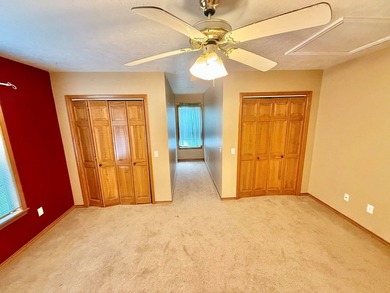 Stunning 3BR/2.5BA Two-Story Home in Hemphill, TX Prime Location - photo 32
